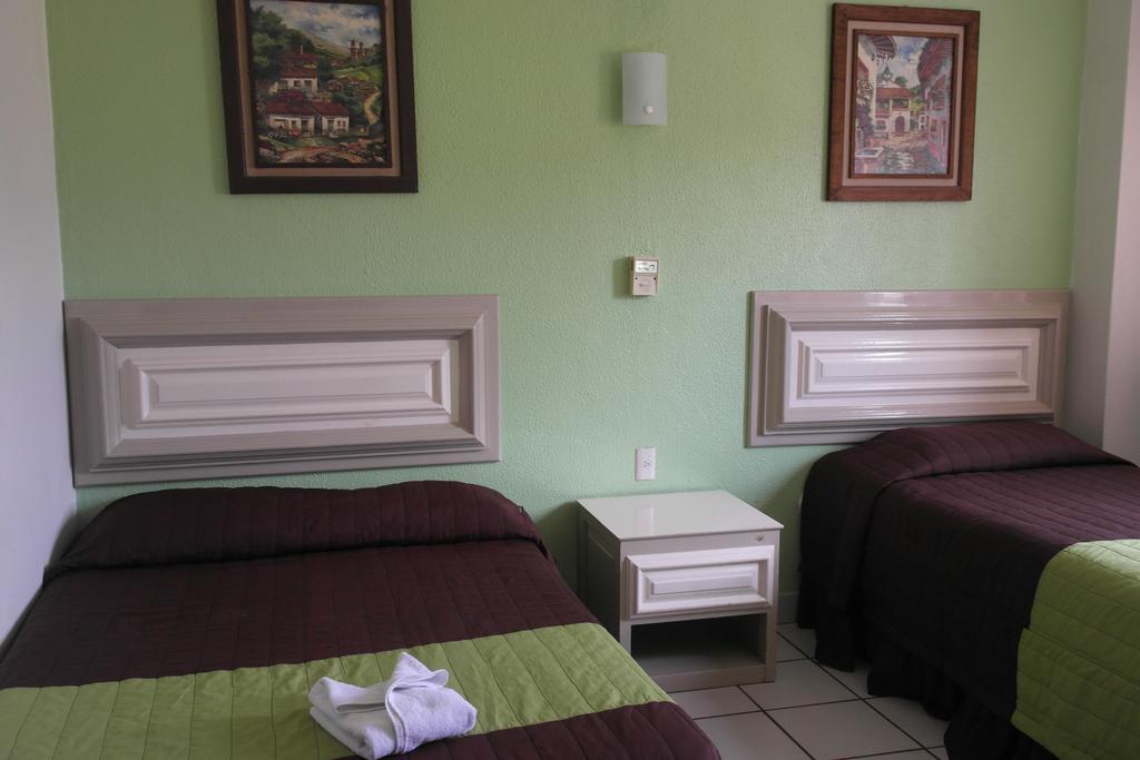 Hotel El Roble Tuxtla Gutierrez Exterior photo